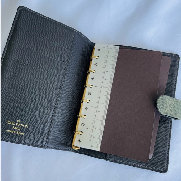 Authentic Louis Vuitton Cloth Agenda with Accessories! - Picture 2 of 9